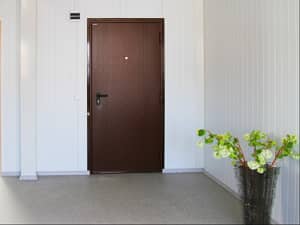 Предлагаем входные железные двери в квартиру DoorHan ЭКО 980х2050 в Оренбурге по выгодной цене